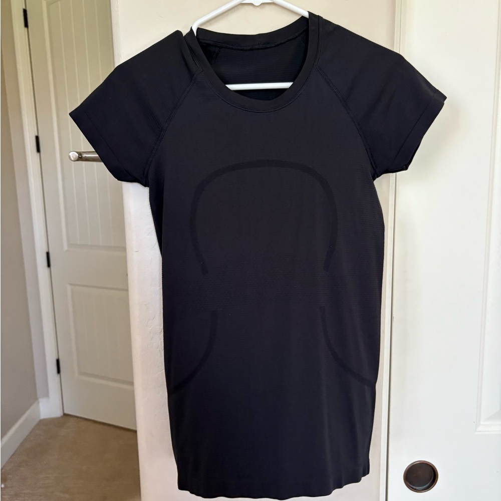 Lululemon Athletica Black Relaxed Boxy Short Sleeve Tee